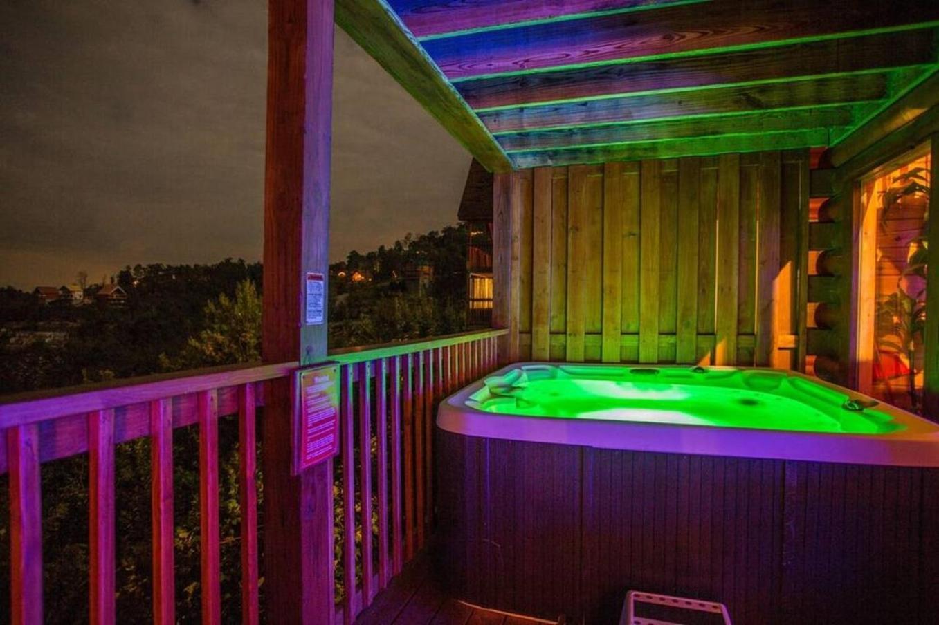 Amazing Views, Pool, Hot Tub, Pool Table, Arcade Ferienhaus Pigeon Forge