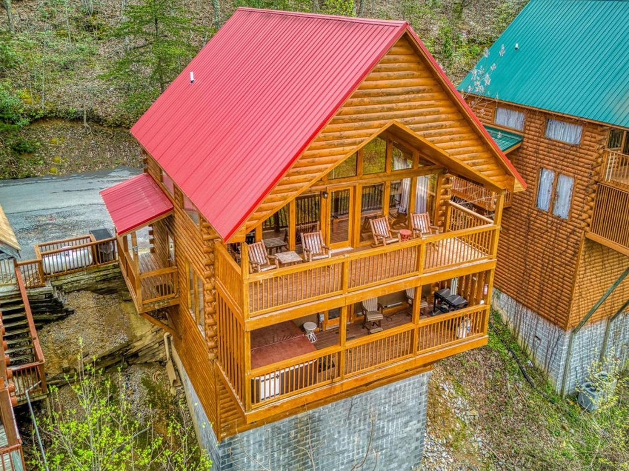 Ferienhaus Amazing Views, Pool, Hot Tub, Pool Table, Arcade