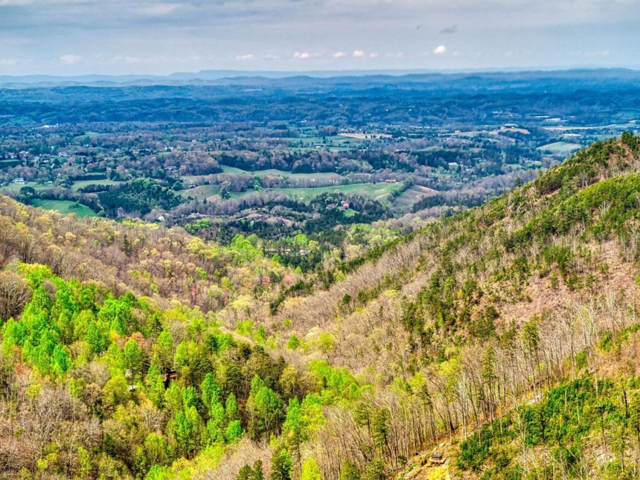 Ferienhaus Amazing Views, Pool, Hot Tub, Pool Table, Arcade Pigeon Forge